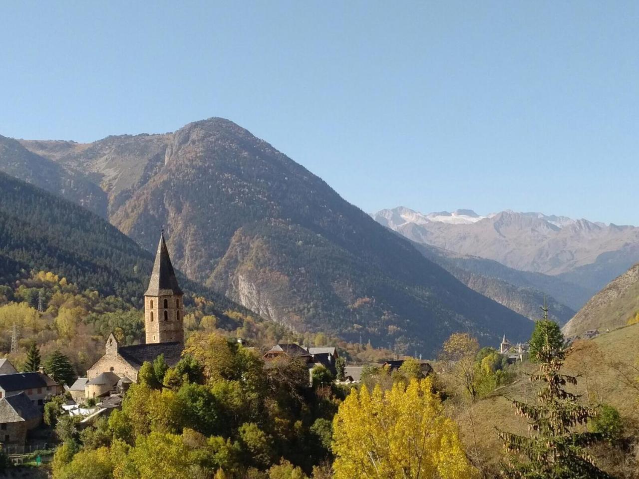 Mauberme Mountain Boutique Hotel Salardú Exteriör bild
